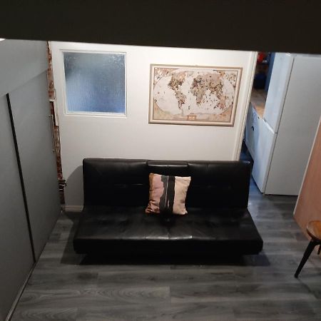 Single Room With Underbed 8 London Ngoại thất bức ảnh